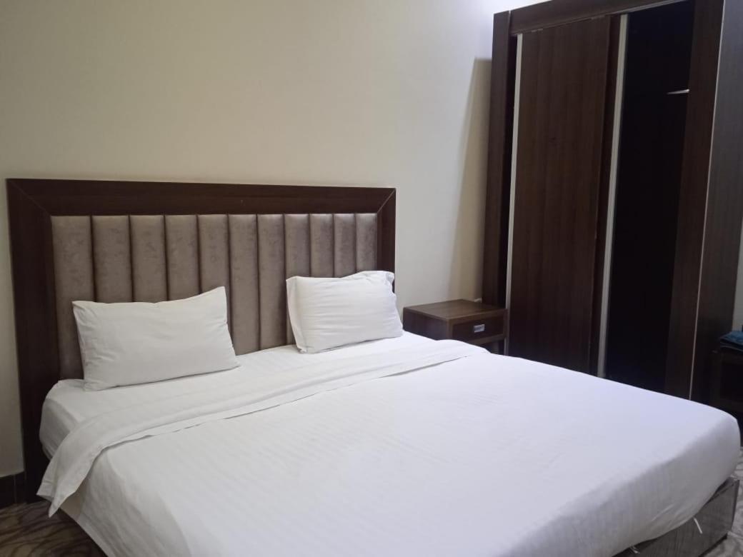 ריאד Quiet Rooms 7 מראה חיצוני תמונה